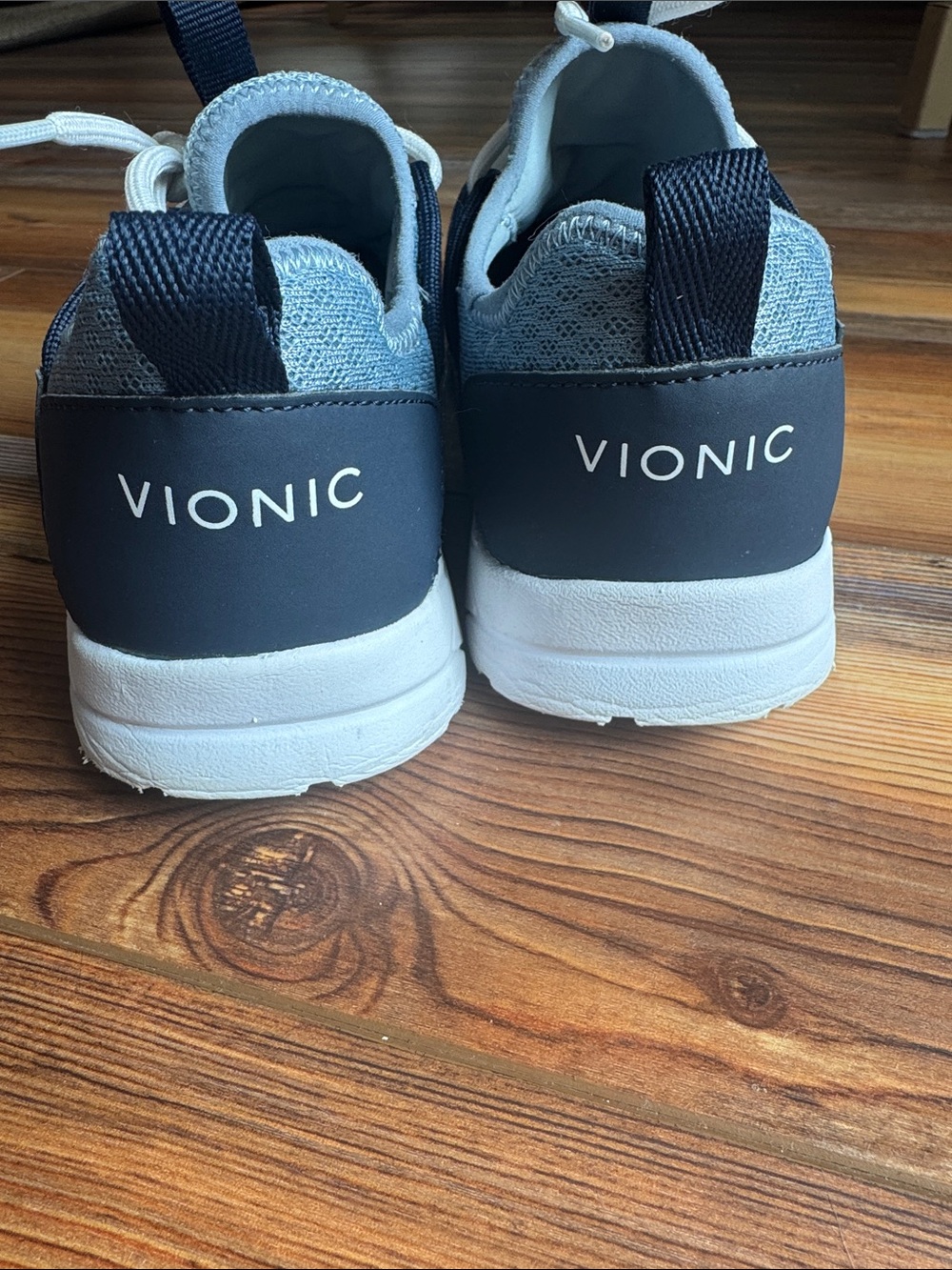 Vionic women’s size 7 - Picture 5 of 10